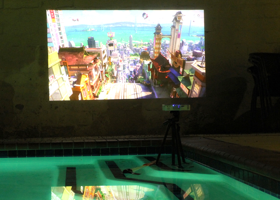 P700 Portable Projector